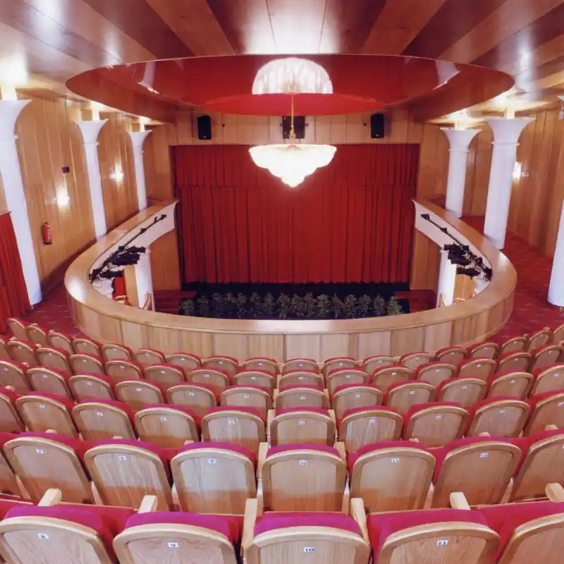 techo tensado acustico teatro ciudad de marbella